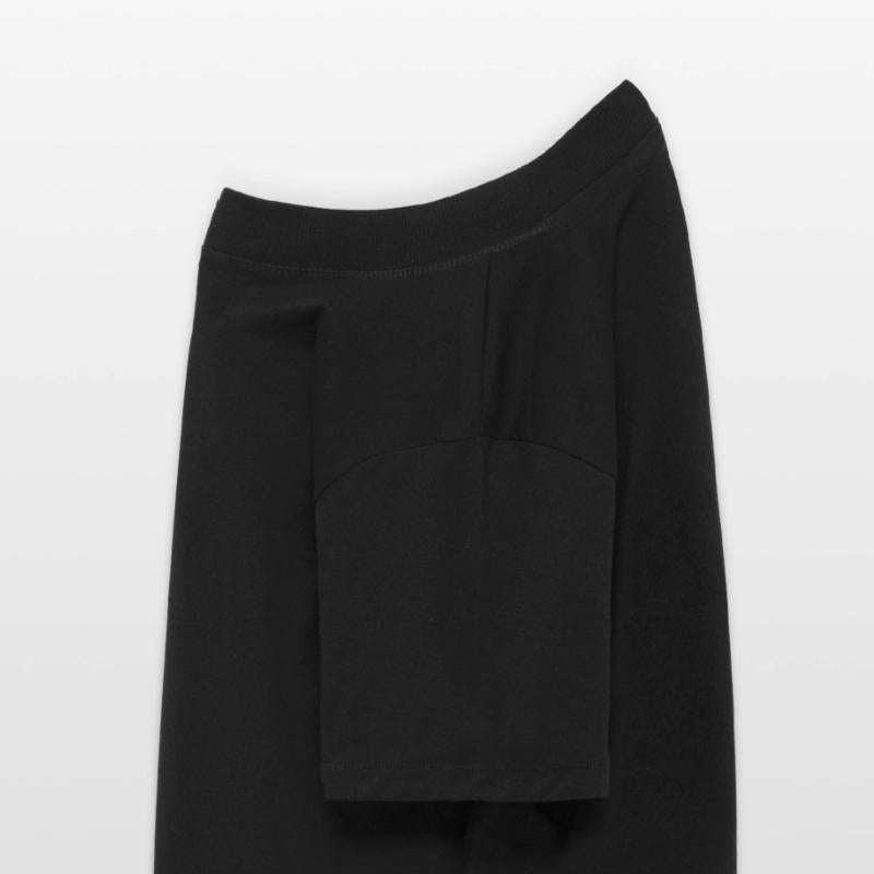 Big Fierce Octopus With Eight Arms