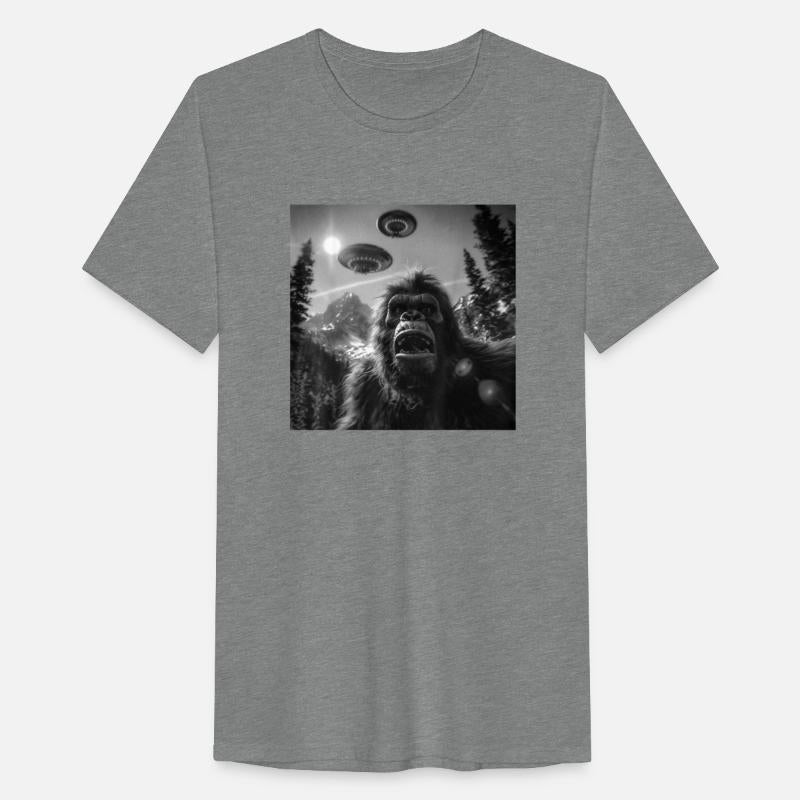 Graphic Bigfoot Sasquatch Selfie